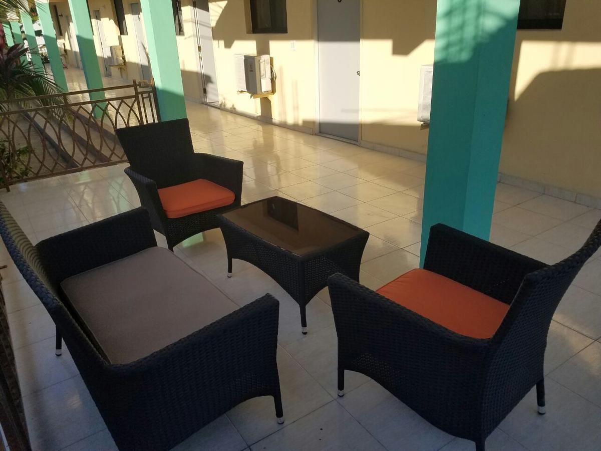 Auberge Pont-Gaudin Gonaives Exteriör bild