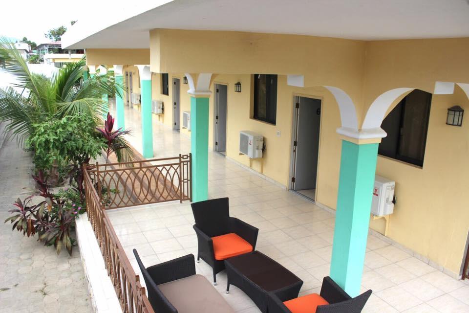 Auberge Pont-Gaudin Gonaives Exteriör bild