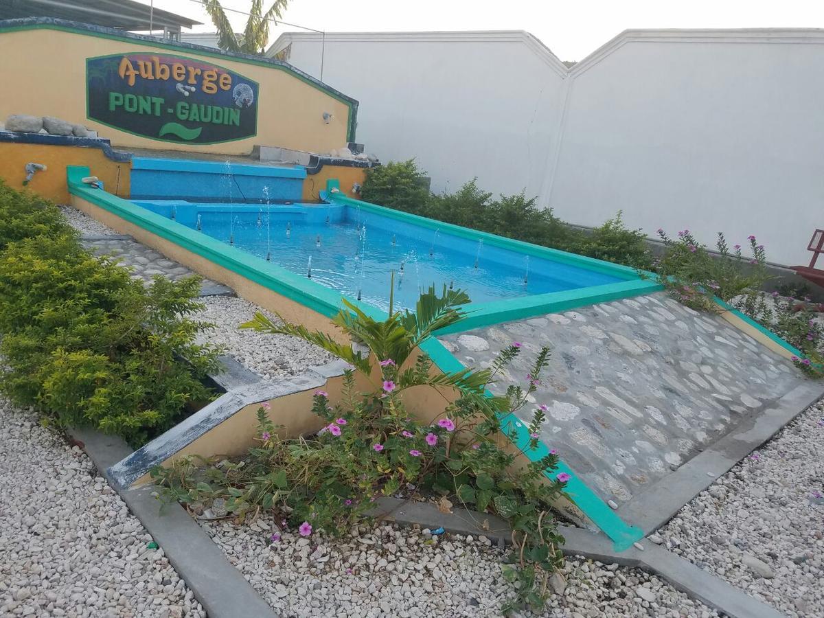Auberge Pont-Gaudin Gonaives Exteriör bild